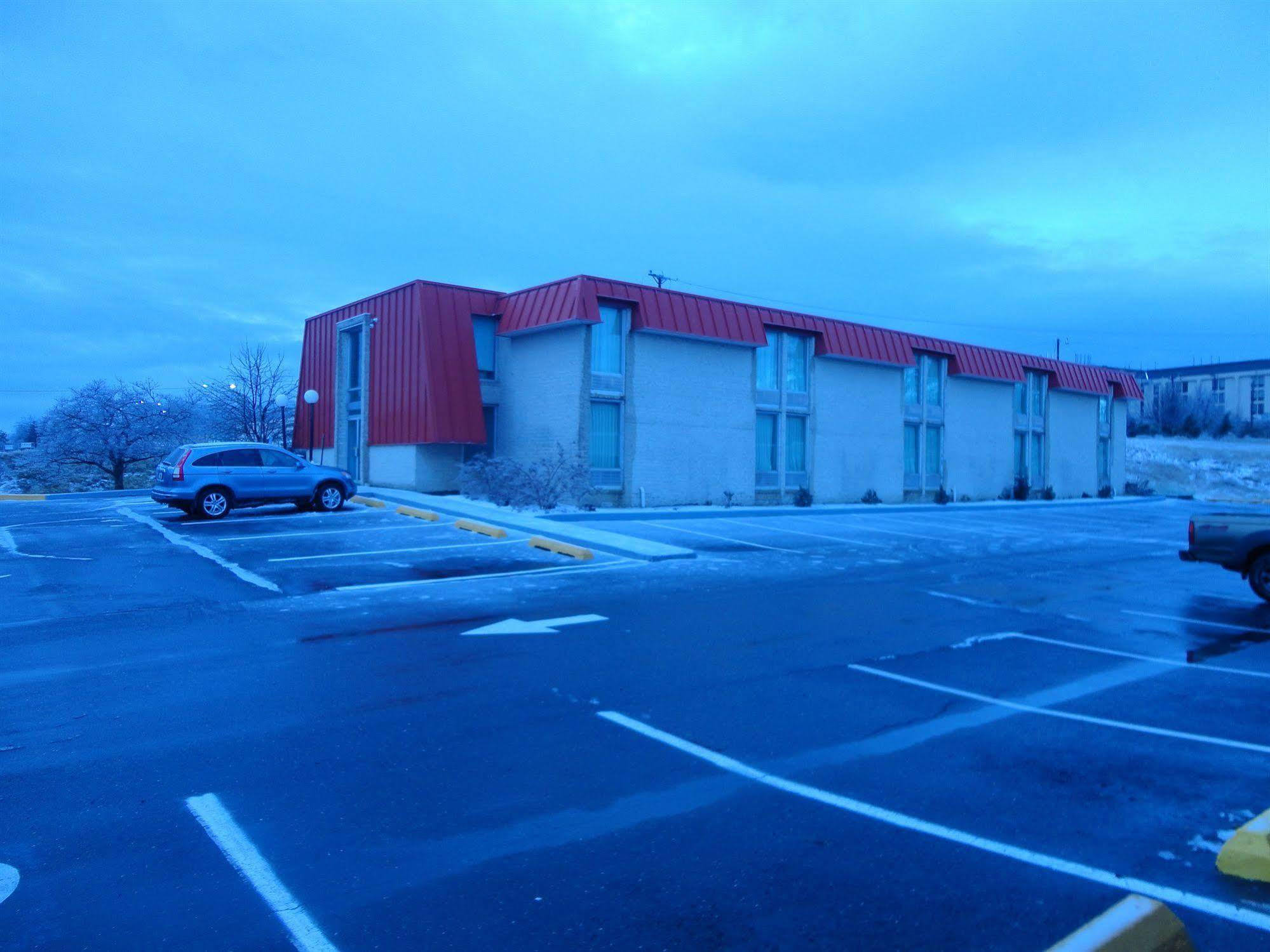 Days Inn By Wyndham Harrisonburg Exteriér fotografie